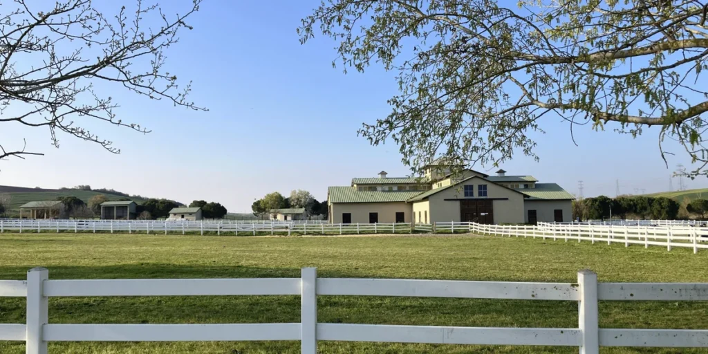 Spring Hill Fence Contractors in Wesley Chapel, FL